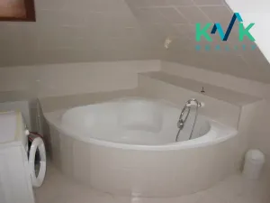 Pronájem bytu 3+1, Karlovy Vary, Jáchymovská, 90 m2