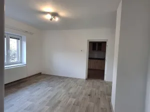 Pronájem bytu 3+1, Žďár nad Sázavou - Žďár nad Sázavou 1, Brněnská, 80 m2