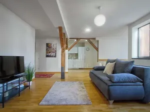 Pronájem bytu 1+kk, Praha - Karlín, Sokolovská, 76 m2