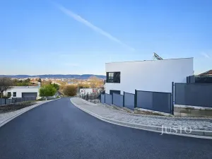 Prodej bytu 4+kk, Písek, Dolní, 99 m2