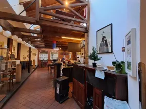 Pronájem restaurace, Praha - Bubeneč, Jaselská, 180 m2