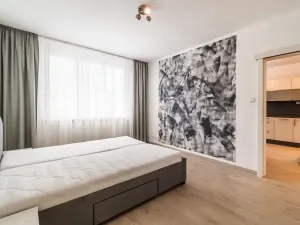 Pronájem bytu 2+kk, Praha - Kamýk, Zárubova, 39 m2