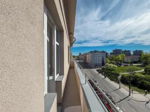 Pronájem bytu 2+kk, Praha - Žižkov, Jeseniova, 54 m2
