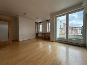 Pronájem bytu 1+kk, Praha - Holešovice, Letenské náměstí, 33 m2