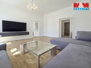 Pronájem bytu 3+1, Karlovy Vary, I. P. Pavlova, 80 m2