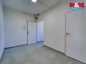 Pronájem bytu 2+1, Plzeň - Doubravka, Na Dlouhých, 58 m2