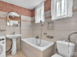 Prodej činžovního domu, Sezemice, Jungmannova, 690 m2