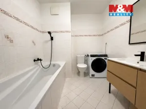 Prodej bytu 2+kk, Velký Újezd, Za Školou, 68 m2