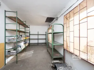 Prodej kanceláře, Okna, 475 m2