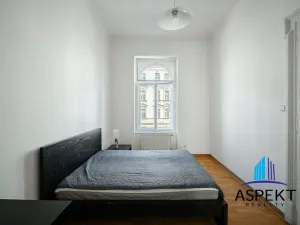 Pronájem bytu 3+1, Praha - Nové Město, Tyršova, 100 m2