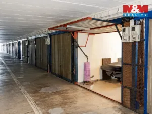 Prodej garážového stání, Zlín, Strážná, 15 m2