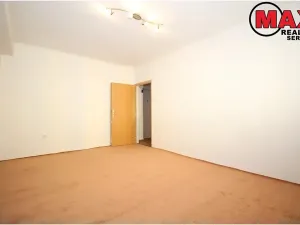 Pronájem bytu 1+1, Praha - Vršovice, K louži, 35 m2