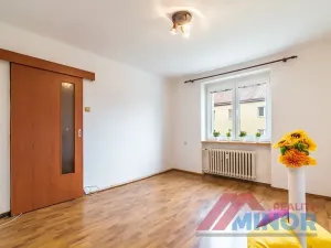 Pronájem bytu 1+1, Slaný, Rabasova, 28 m2