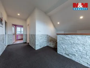 Prodej rodinného domu, Karlovy Vary - Dvory, Chebská, 228 m2