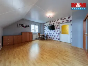 Prodej rodinného domu, Karlovy Vary - Dvory, Chebská, 228 m2