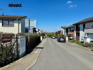 Prodej bytu 2+kk, Říčany, Kosatcová, 38 m2