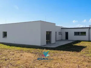 Prodej rodinného domu, Dubí, V Aleji, 206 m2