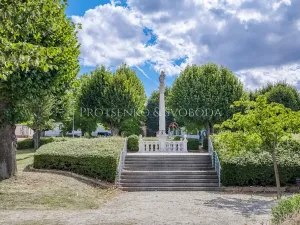 Prodej vily, Křižanov, Benešovo náměstí, 530 m2