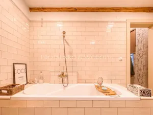 Prodej chalupy, Hluboká nad Vltavou, Ve Školkách, 351 m2