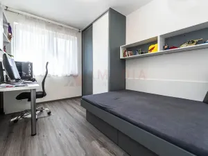 Prodej rodinného domu, Praha - Letňany, Jana Vlčka, 143 m2