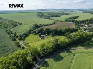 Prodej komerční nemovitosti, Chrášťany, 10917 m2