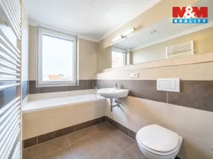 Prodej bytu 1+kk, Plzeň - Jižní Předměstí, Presslova, 36 m2