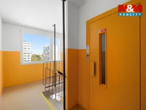 Prodej bytu 2+kk, Kladno - Kročehlavy, Na růžovém poli, 40 m2