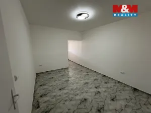 Pronájem bytu 3+kk, Bělá pod Bezdězem, Masarykovo náměstí, 80 m2