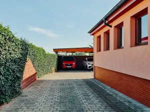 Prodej rodinného domu, Hradec Králové, Petra Jilemnického, 950 m2