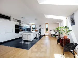 Prodej bytu 4+kk, Průhonice, Uhříněveská, 135 m2