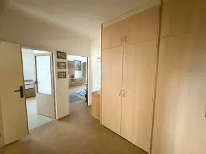 Prodej bytu 3+1, Plzeň, Hrádecká, 62 m2