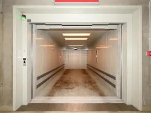 Pronájem bytu 1+kk, Praha - Liboc, Evropská, 51 m2