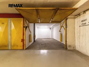 Prodej garáže, Praha - Liboc, Navigátorů, 19 m2