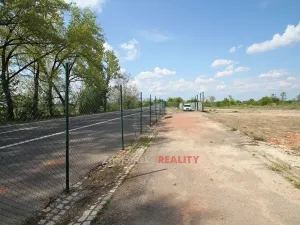 Pronájem komerčního pozemku, Hevlín, 16559 m2