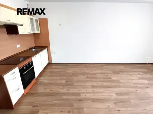 Pronájem bytu 1+kk, Slavkov u Brna, 35 m2
