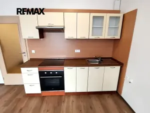 Pronájem bytu 1+kk, Slavkov u Brna, 35 m2