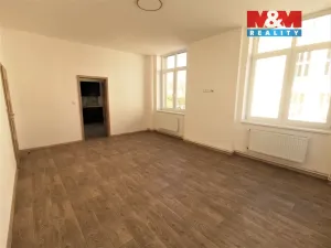 Pronájem bytu 2+1, Lomnice nad Popelkou, Komenského, 67 m2