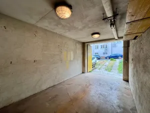 Pronájem garáže, Praha, Od Vysoké, 15 m2