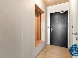 Pronájem bytu 3+kk, Praha, Kolbenova, 85 m2