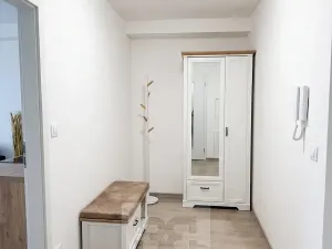 Pronájem bytu 2+kk, Sezimovo Ústí, náměstí Tomáše Bati, 46 m2