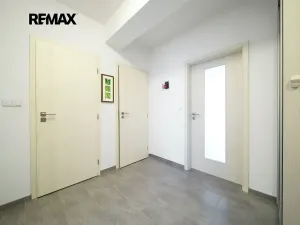 Pronájem bytu 2+1, Plzeň, Černická, 65 m2