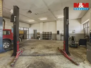 Prodej obchodního prostoru, Veltěže, 178 m2