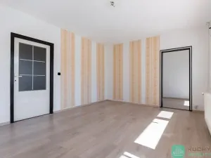Prodej bytu 4+1, Teplice, Prosetická, 76 m2