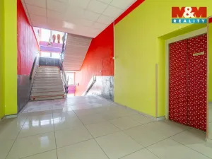 Prodej obchodního prostoru, Žďár nad Sázavou, nám. Republiky, 500 m2