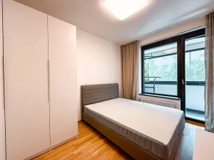 Pronájem bytu 2+kk, Praha - Holešovice, U průhonu, 51 m2