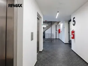 Prodej bytu 2+kk, Praha - Chodov, Čenětická, 48 m2
