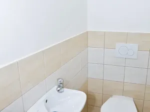 Pronájem bytu 2+kk, Praha - Vysočany, Kolmá, 49 m2