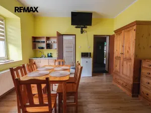 Prodej ubytování, Lipová-lázně, 703 m2