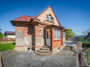 Prodej rodinného domu, Dobrovice, 219 m2