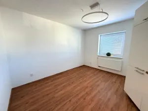 Pronájem bytu 2+kk, Brno - Ivanovice, Hřebíčková, 33 m2